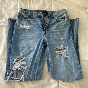 Aeropostale jeans with cute rips on front. Type of jean is skater.